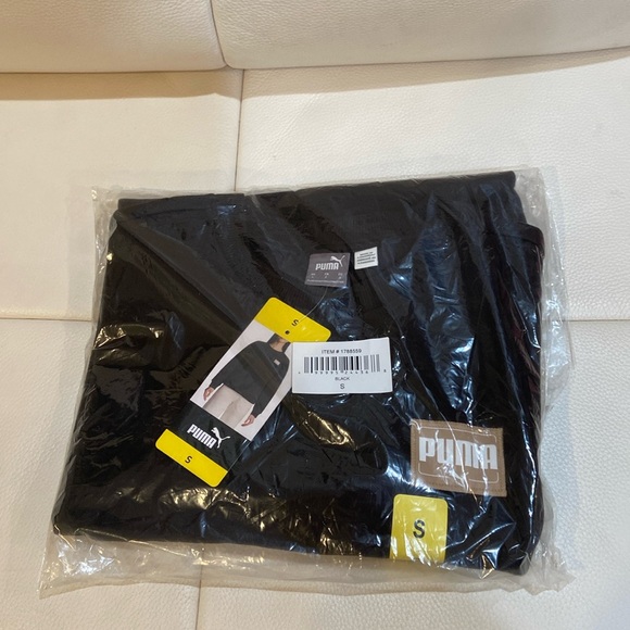 NWT PUMA Ladies' Fleece Crew in Black - Picture 3 of 4